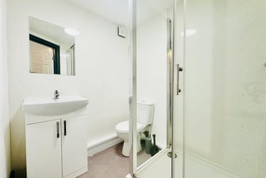 2 bed flat, Derby Road, Radford, Nottingham, NG71NX - Image 5